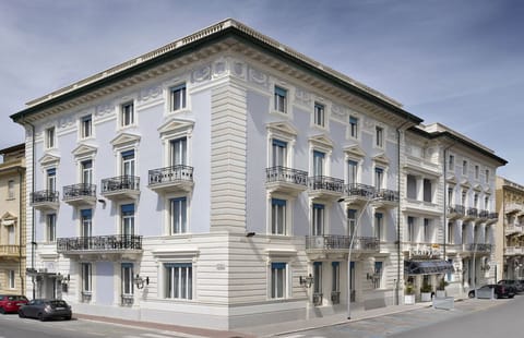 Autumn, Building Exterior, Spring, Summer, Winter