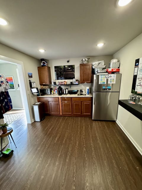 Guest Lounge & Shower House