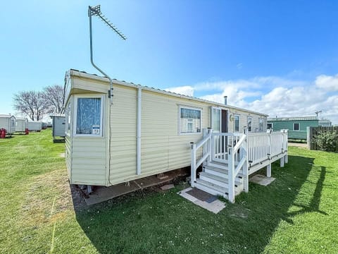Step outside your caravan and immerse yourself in the fresh coastal air that makes seaside living so special.