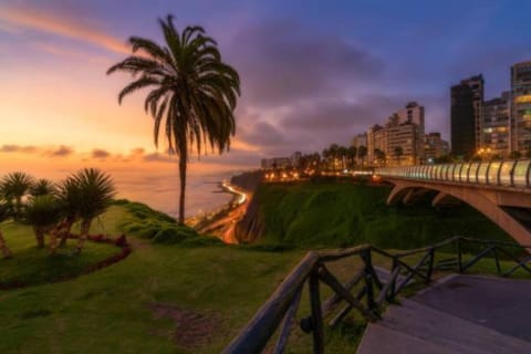 Relaxing and enjoyable walking area with the access to the beach 🏝️😎
