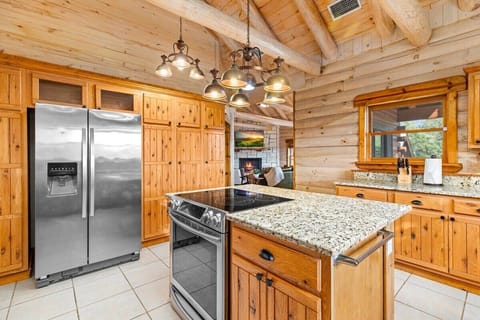 Spacious kitchen-plenty of room everyone to gather