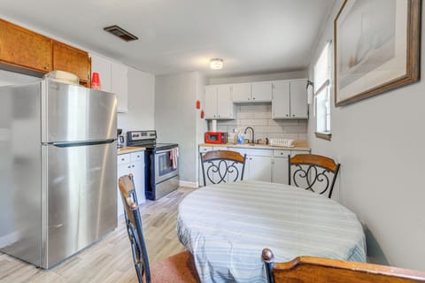 Kitchen | Free WiFi | Central Air Conditioning/Heat | Single-Story Home