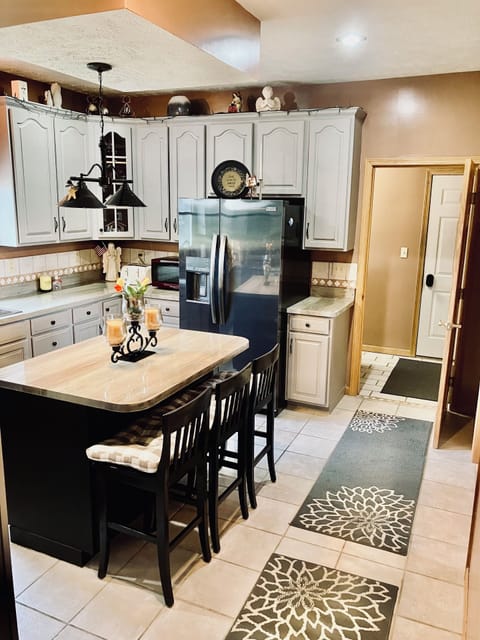 Everything You Need To Prepare A Meal Or Serve Delivery or Take Out