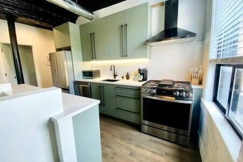 Unit C: Main Level Eat in Kitchen (2)