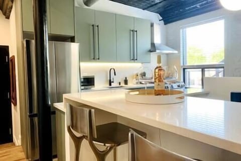 Unit C: Main Level Eat in Kitchen (1)