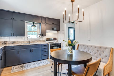 Kitchen | Cooking Basics | Dining Area | Dining Table