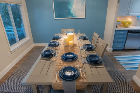 Create unforgettable memories with cozy candlelit dining. Enjoy indoor seating for 8 on each level.