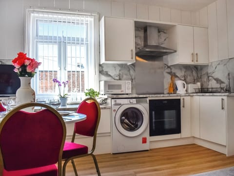 Kitchen/diner | Paradise Apartment, Saltburn-by-the-Sea