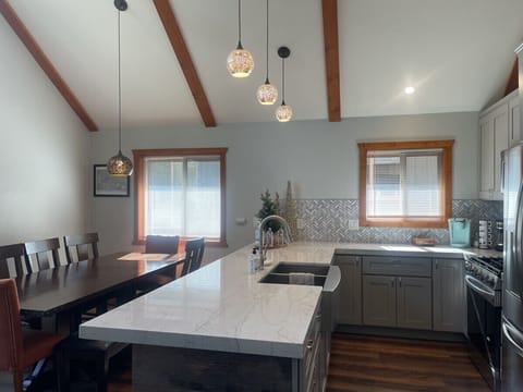 Kitchen/Dining