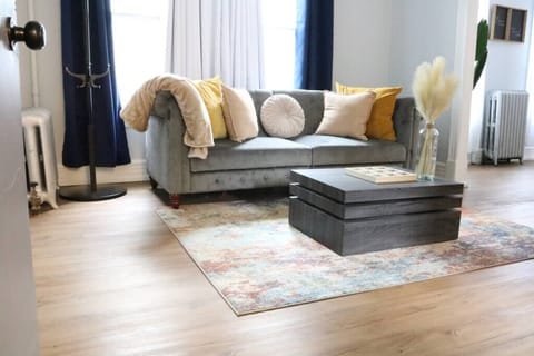 C38cbf67 e67c 476f b413 a2156070ff43