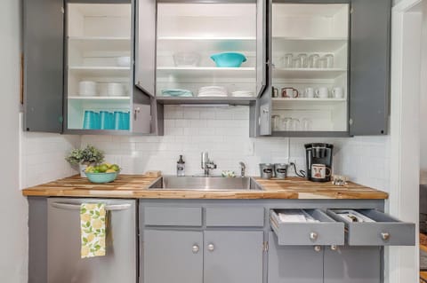 Where good food and great memories are made—our stunning kitchen.