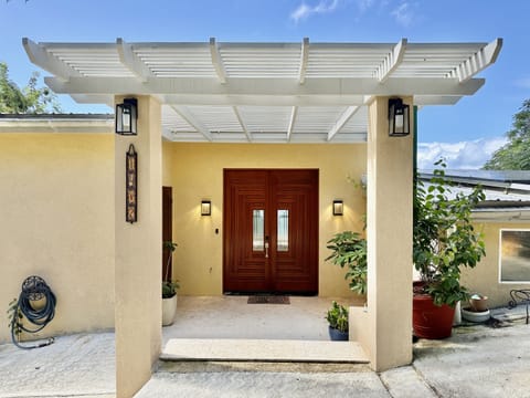 Skip down these few steps to begin your vacation at Casa Buena Vista.