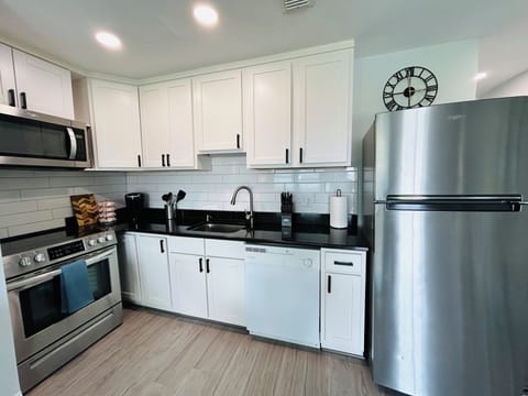 Full service kitchen