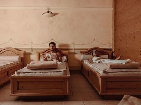 Resl Resort - Chalet Schneiderhäusl - Holiday home (8-14 persons/6 bedrooms) House in Salzburgerland