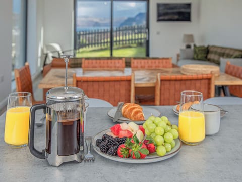 Open plan living space | Faodail, Portree, Isle of Skye