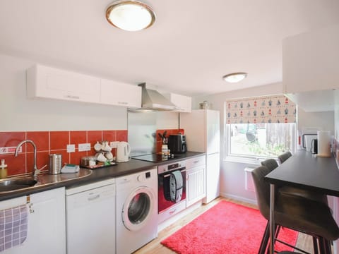 Kitchen | Treetops - Tides Reach and Treetops, Aberdyfi