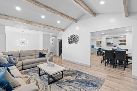 Indoors, Home Decor, Furniture, Living Room, Dining Room