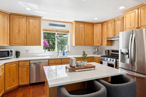 Indoors, Kitchen, Furniture, Hardwood, Microwave