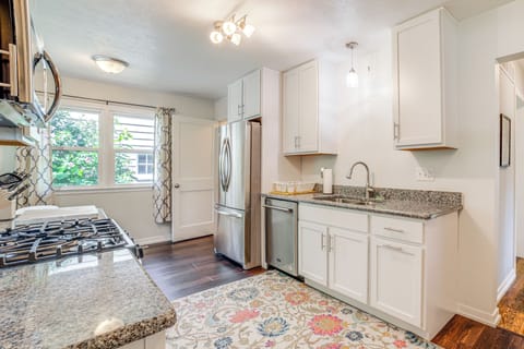 Kitchen | 1st Floor | Stand Mixer | Drip Coffee Maker | Blender | Spices