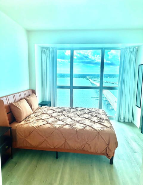 Queen size bed