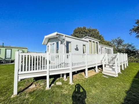 The decking on your caravan at Valley Farm Holiday Park Clacton on Sea Essex is the perfect spot to enjoy the fresh air after a day at Walton on the Naze beach.
