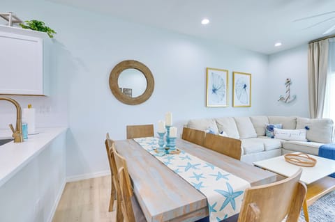 Dining Area | Dishware & Flatware | 2nd Floor