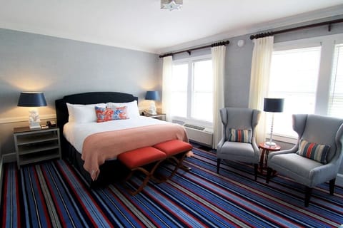 King size bed