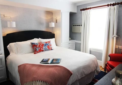 King size bed