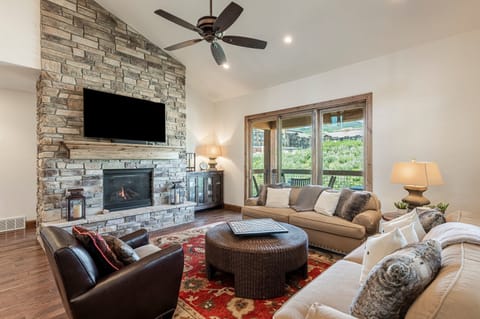 Main level living room