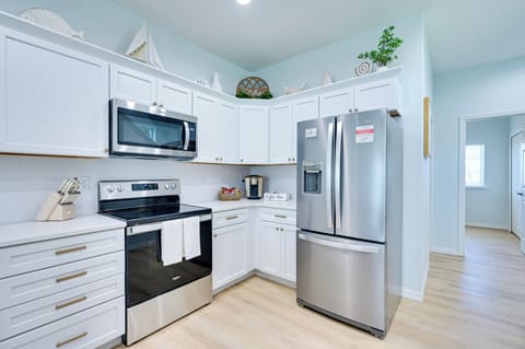 Kitchen | Cooking Basics | Snacks & Coffee | 2nd Floor