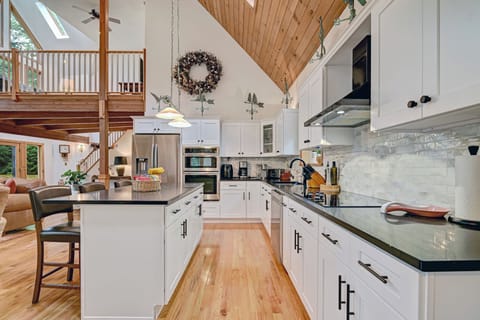 Chef’s Kitchen with brand new appliances.
