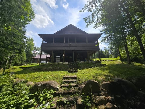 Majestic Indian Lake Cabin