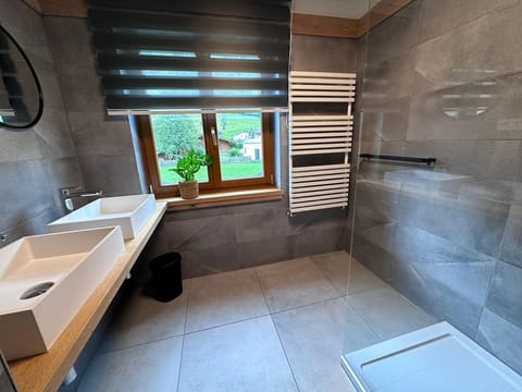 Appartement/fewo, Dusche, WC, 4 Oder Mehr Schlafrä - Haus Sepp Apartment in Salzburgerland