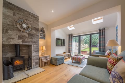 Blossom Cottage, Brancaster: Sitting room