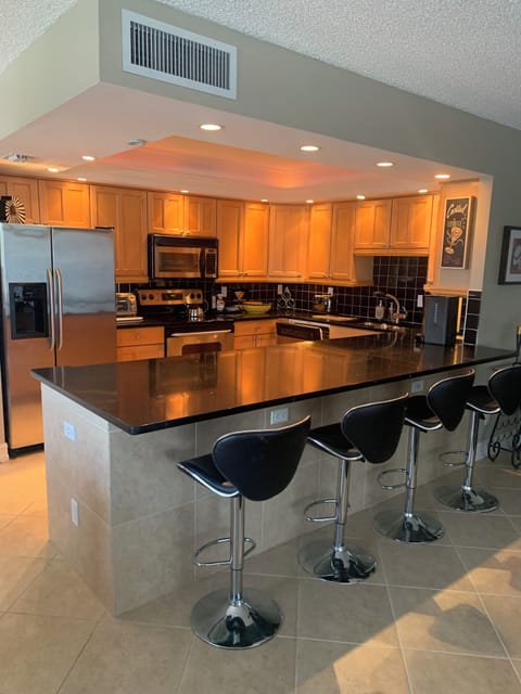 Open Kitchen Quartz countertops