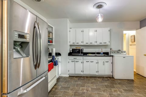 Kitchen | Washer + Dryer