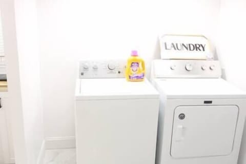 B8e064ef fc53 4f2c 9ce7 197abcfde279