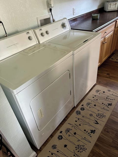 Washer/Dryer (pods provided)