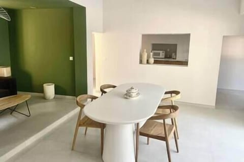 Ce7d0049 7e7a 46f8 9ca0 ffe6b278a894