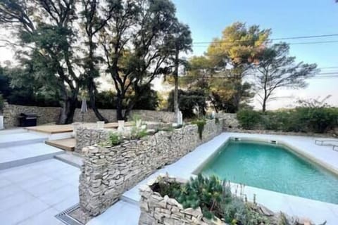 39d694a0 a385 4ad4 b520 6465ae22a689