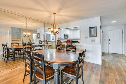 Dining Area | 1st Floor