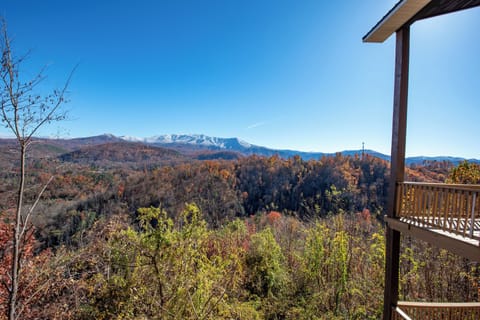 13-13_MajesticOverlook