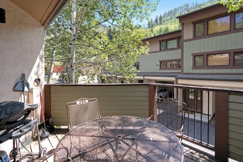 Deck with outdoor seating