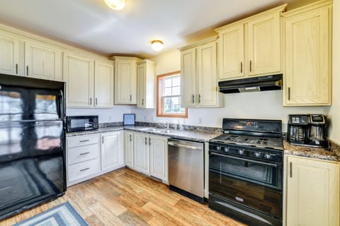 Kitchen | Combo Drip & Single-Serve Coffee Maker | Microwave | 1st Floor