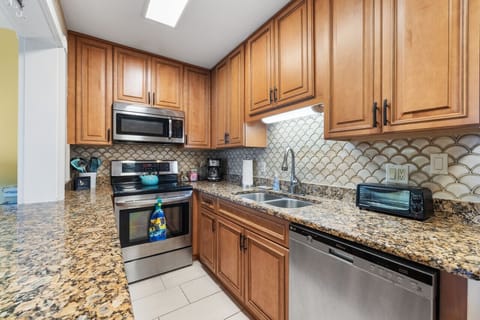 Updated kitchen with dishwasher