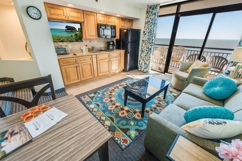 Large Living Area with Views of the Ocean, Beautifully Decorated