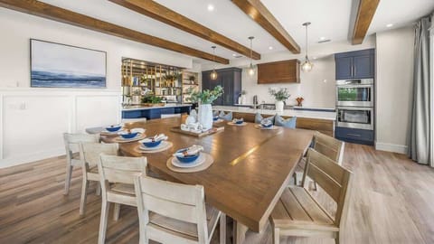 Dining Area - Seating for 12