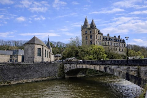 Le château de DURUY la plus petite ville du monde