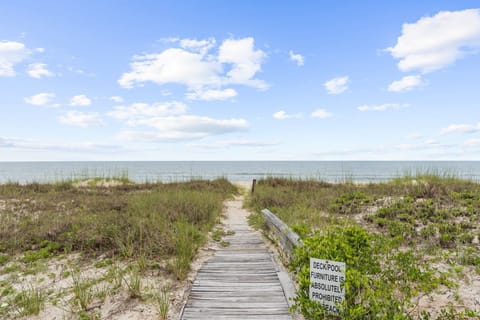Boardwalk to Beach