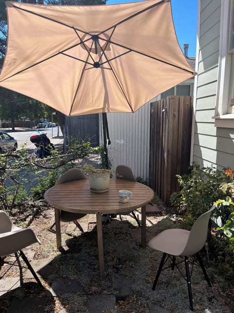 yard dining table